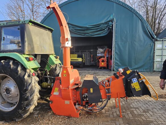 Delta-Competent Holzhäcksler BX102RS